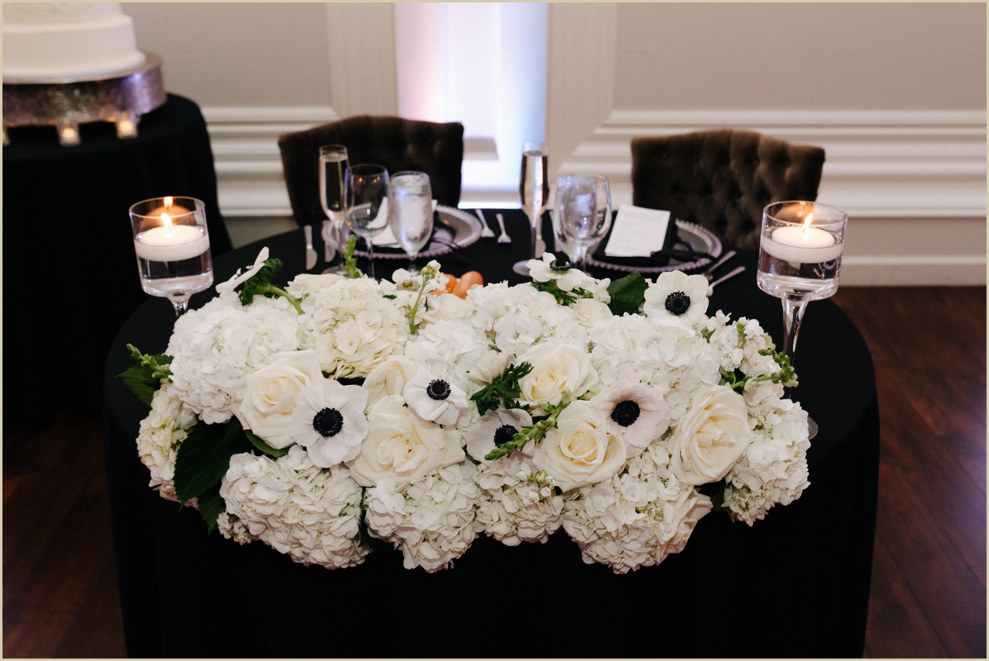 wedding florals in black and white