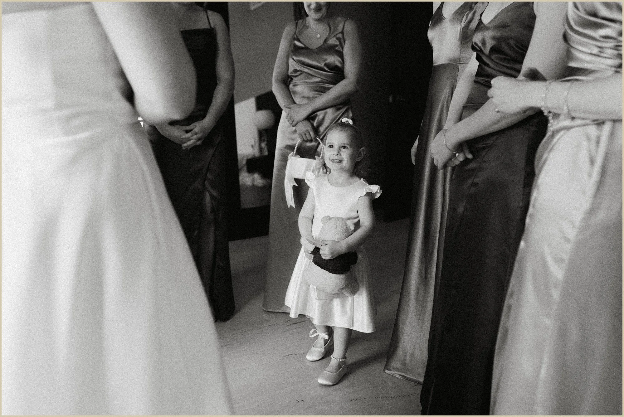 documentary_editorial_wedding_lake_house_inn_0018.jpg