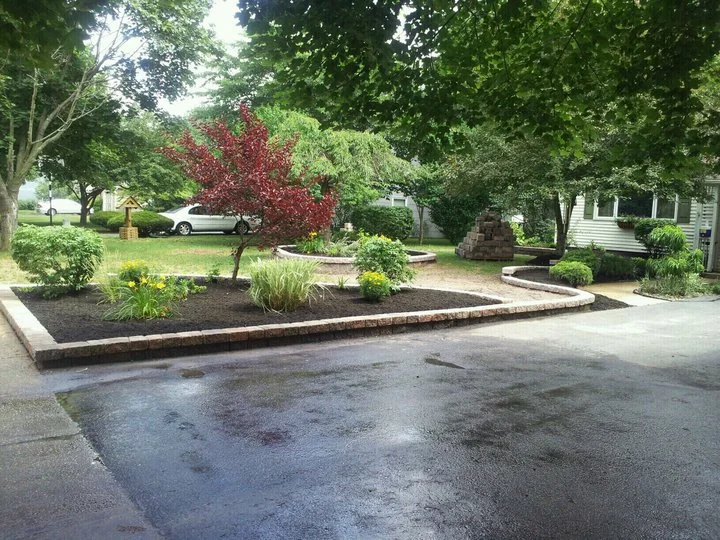 Custom residential hardscaping