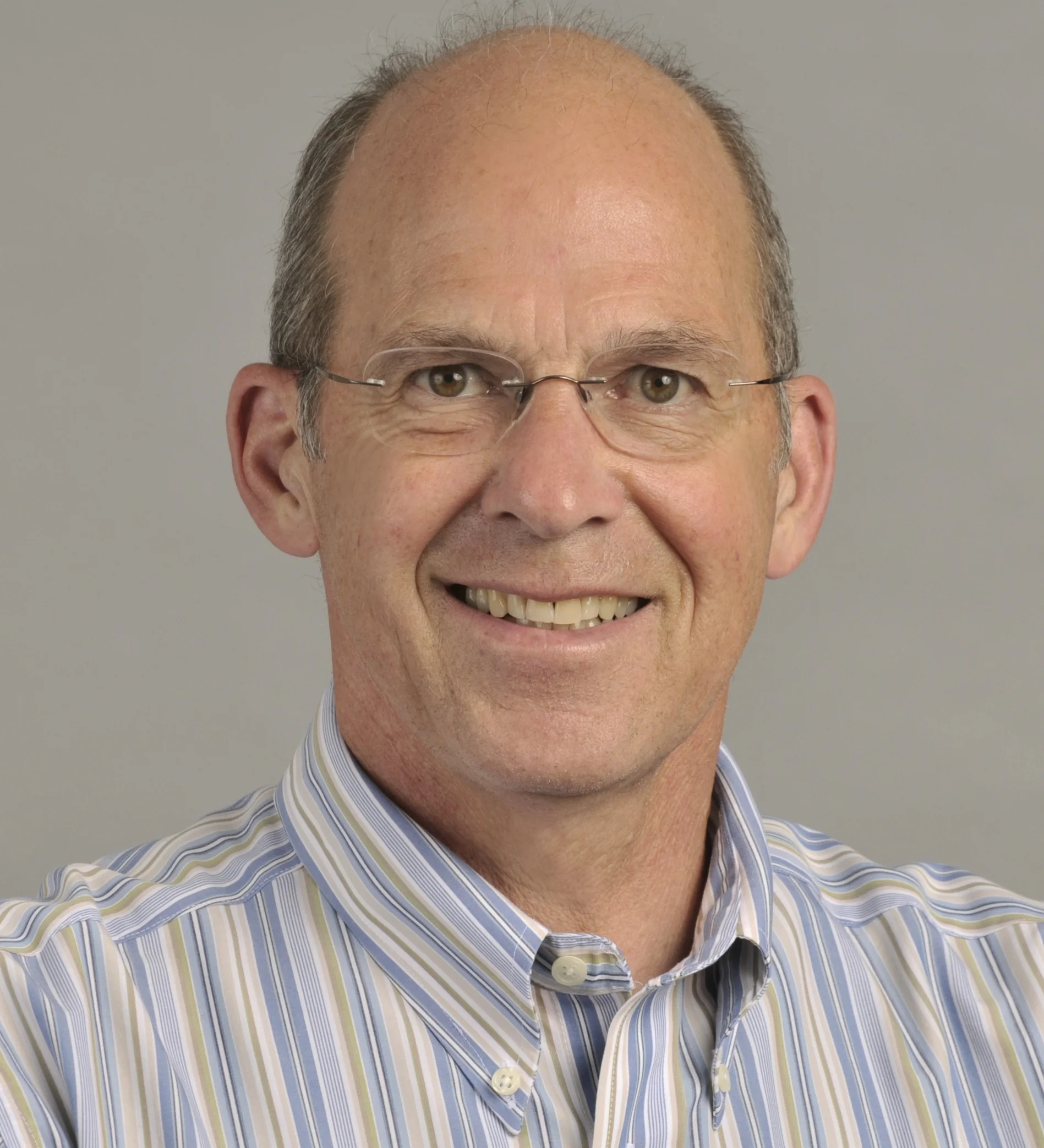 NUjohnhenes1-cropped.jpg