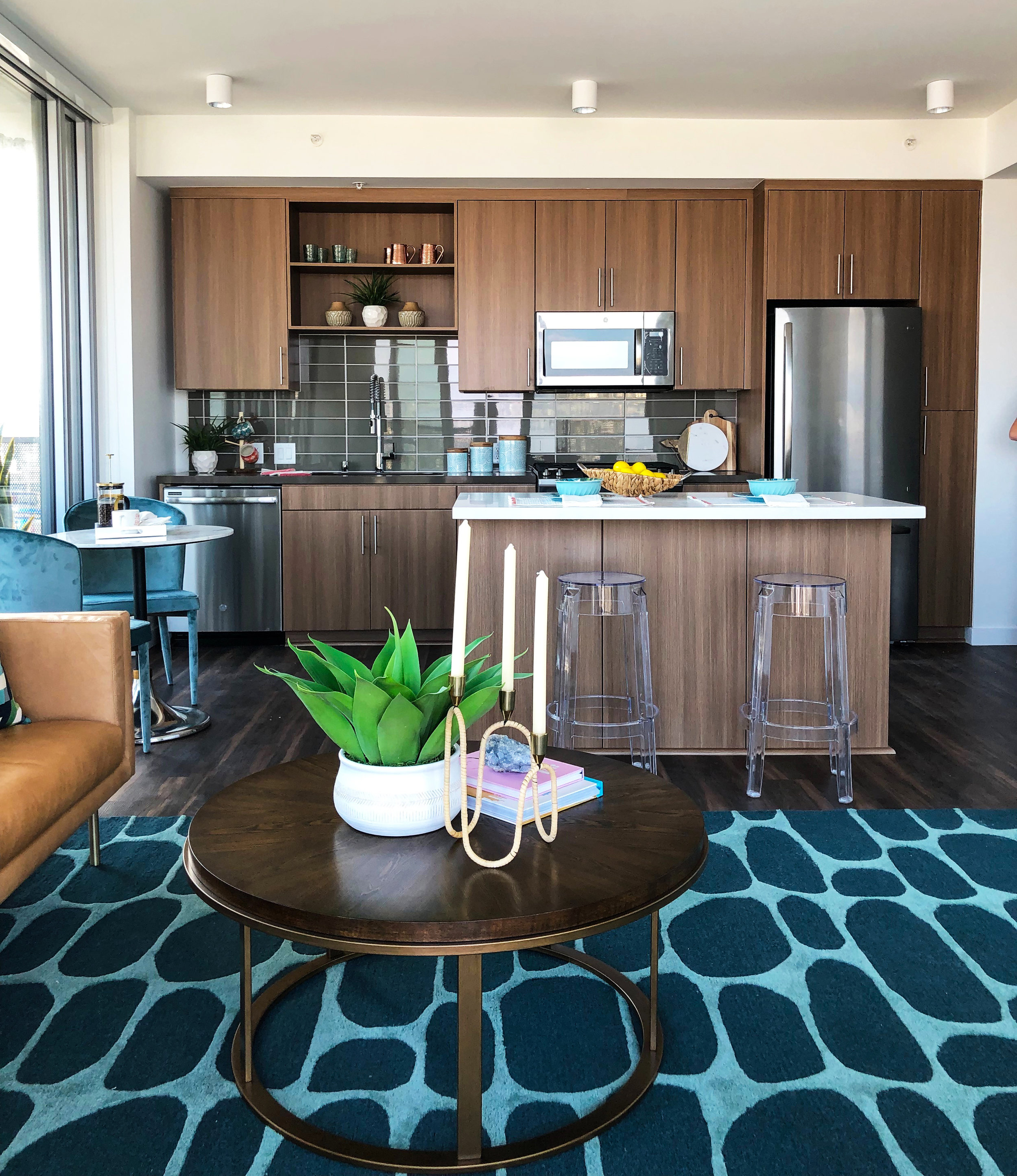 Blue-Rug1-InteriorDesign.jpg