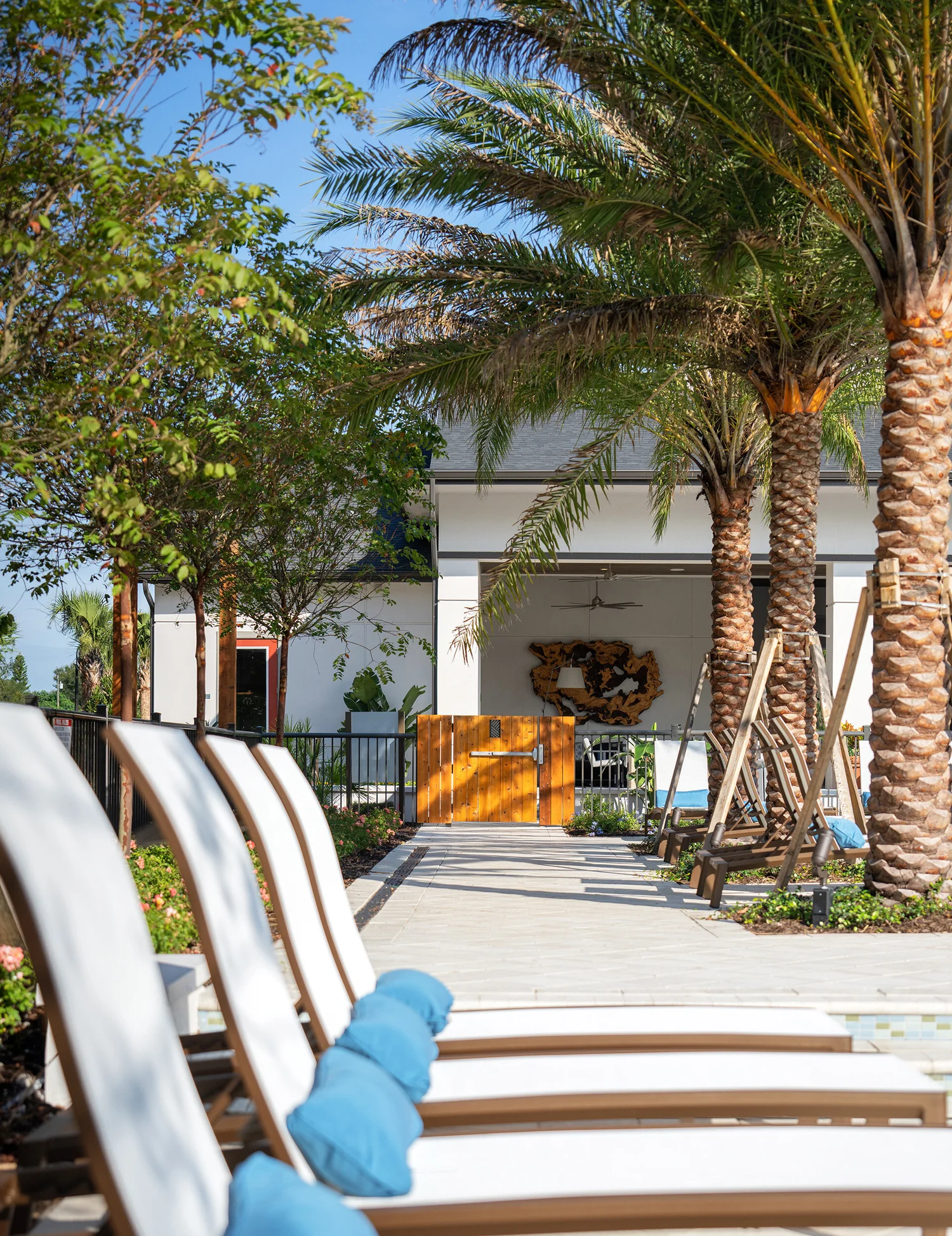 florida inside outside living on Outdoor Living Beasley Henley Interior Design Naples Fl Winter Park Fl