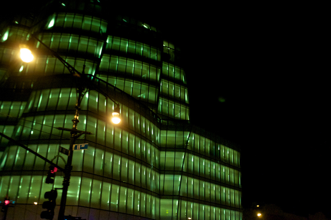 green energy nyc new york city manhattan usa america building architecture night life light.jpg