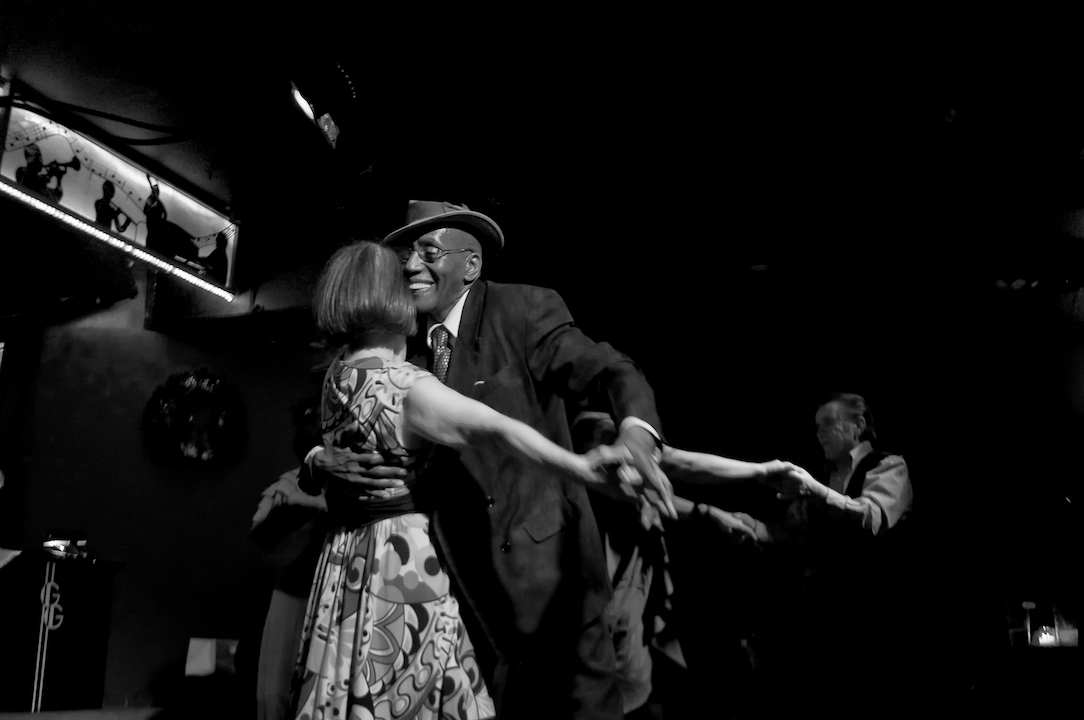 swing jazz nyc new york bar dancing people old vintage woman man 6.jpg