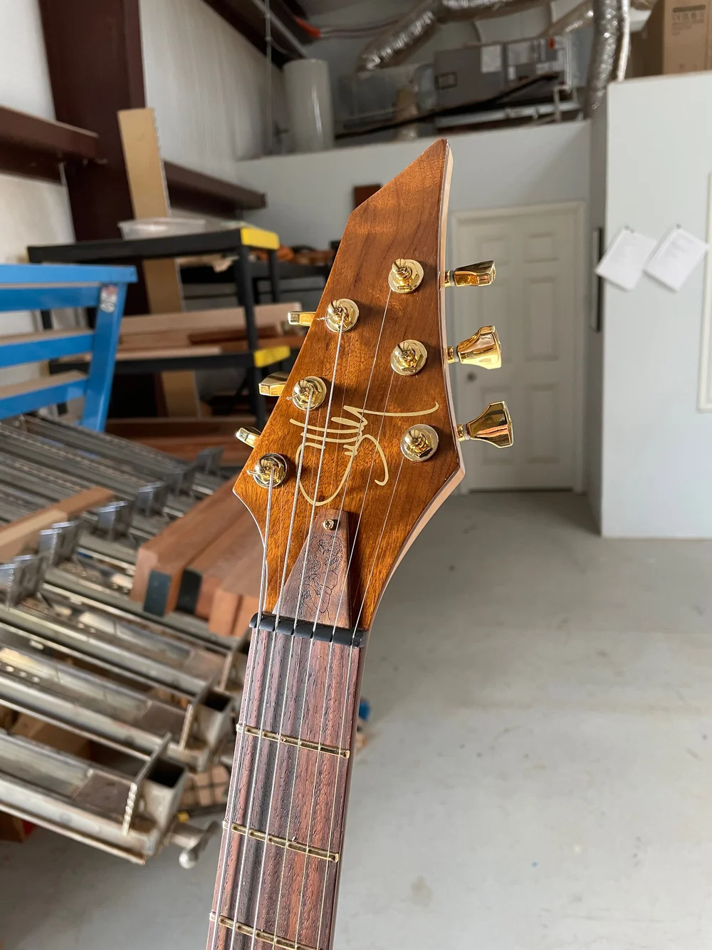Headstock