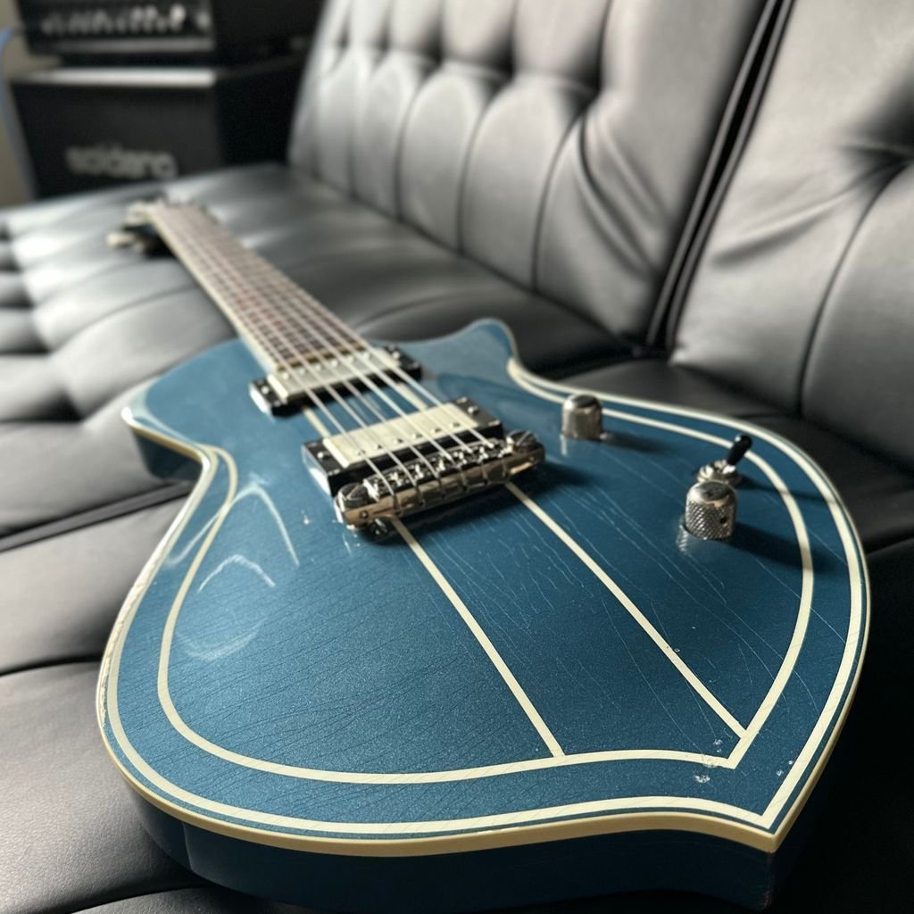 Oh you KNOW we are bringing the legendary TRELLHAM BLUE '71 with us tomorrow. Available now 😍🦓😍

#sullyguitars #builtbyrockandroll #71trella
