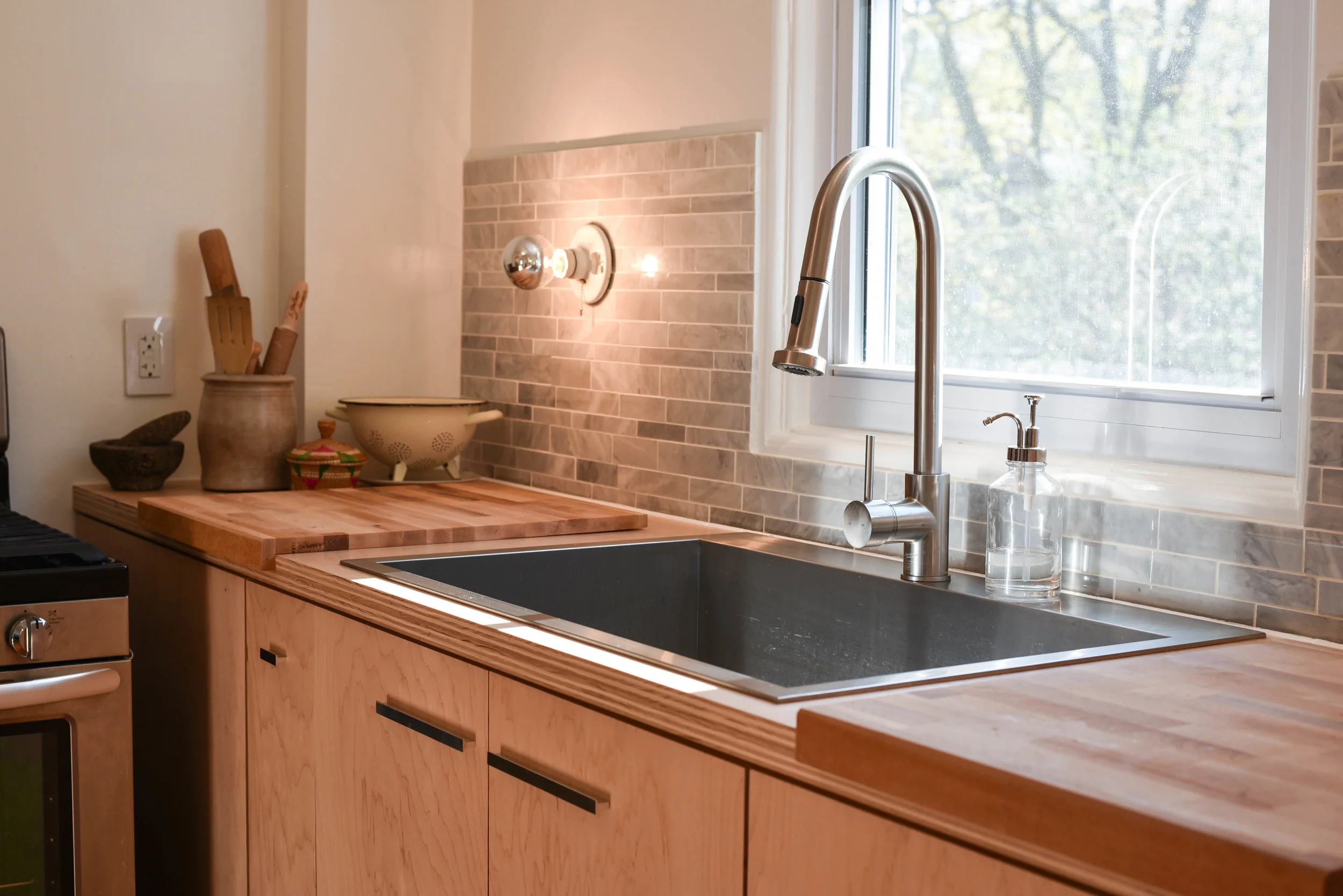 steven strynckx - kitchen -3.JPG