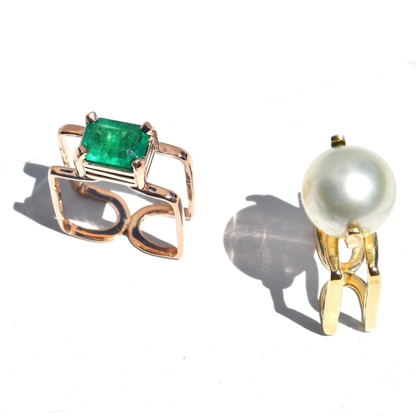 Colombian Emerald and South Sea Pearl to start the year 🥂🤩🕊️💓✨✨✨✨✨ and this beauty is certainly not Maduro&rsquo;s ring!

Exquisite gems with unique design 😍😍😍

happy New Year 2026

Orders: info@larissalandinez.com