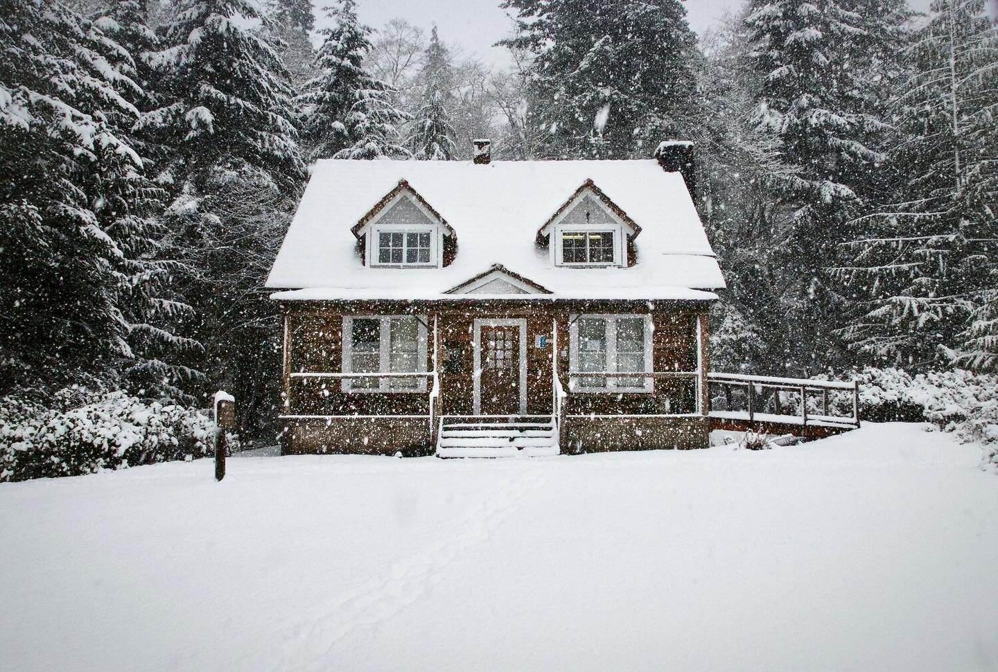 ❄️ BRRRRRRR!!! ❄️ This cold front is no joke! Your home is your investment and we have some tips for you guys to ensure you don&rsquo;t get any severe damage to your home from the freezing temperatures. Unlike some parts of the world we are not prepa