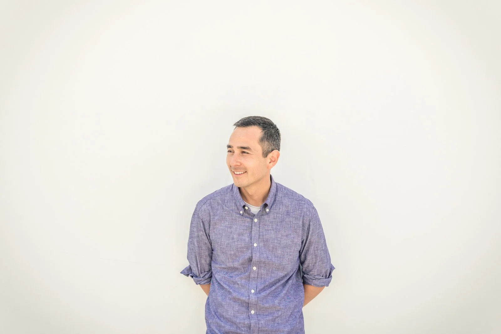  Eric attributes his love for art and design to his mother. Throughout her life, he witnessed as she explored painting, ceramics, and jewelry making. At a young age, his parents began to foster their son’s artistic interests by enrolling him in art c