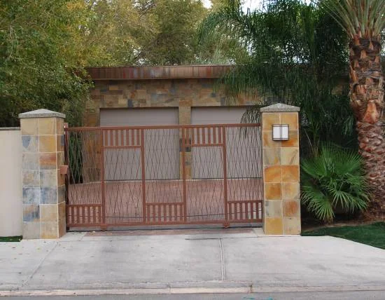 Entry gates Las vegas, main house