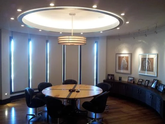 120" diameter poker table fixture