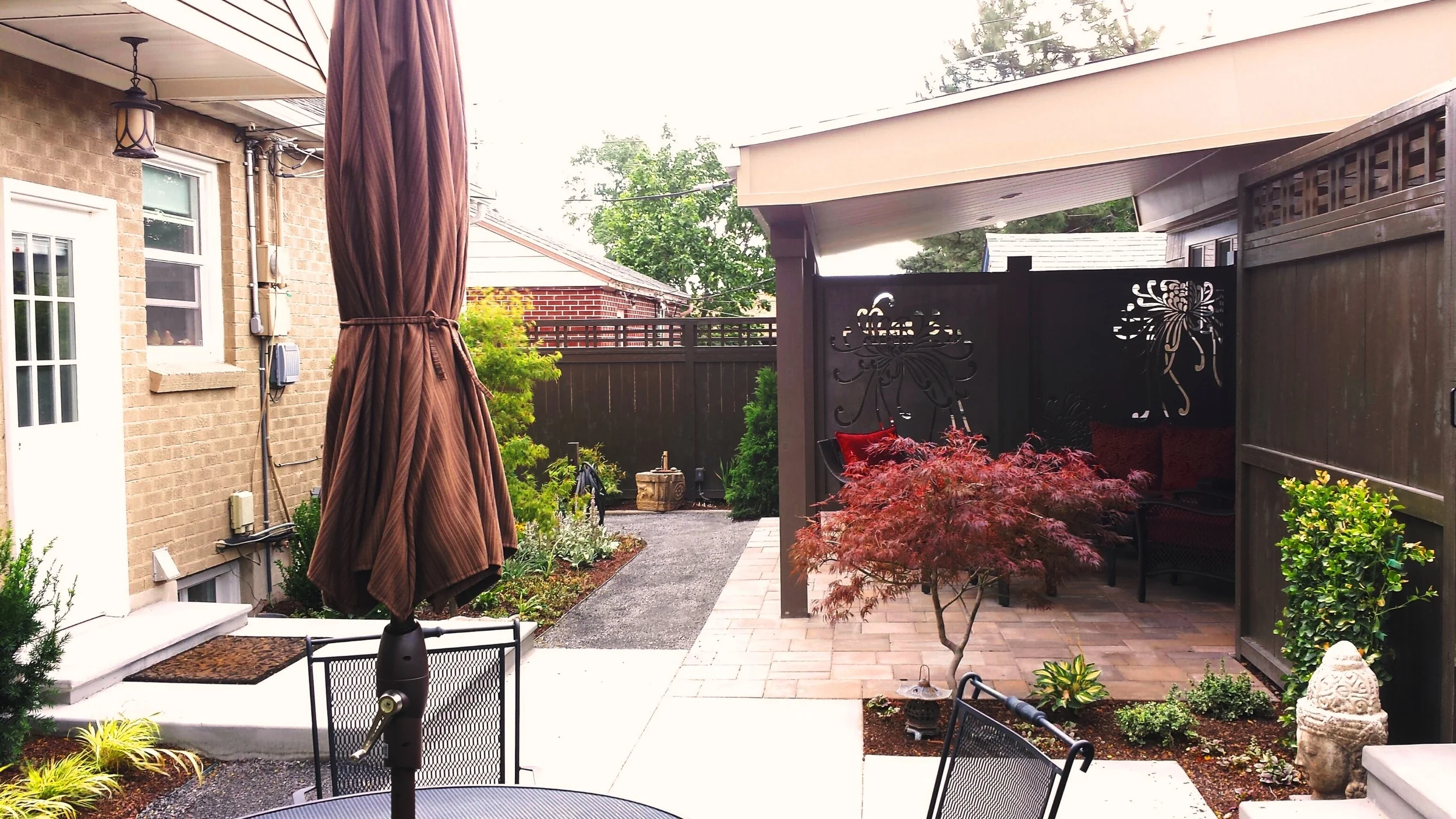 Chrysanthemum privacy panels