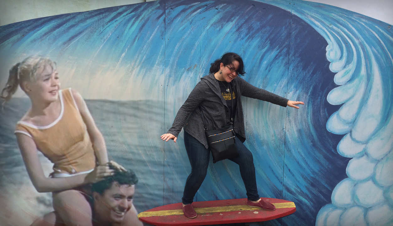 #LetsMovieSelfie for "Gidget"