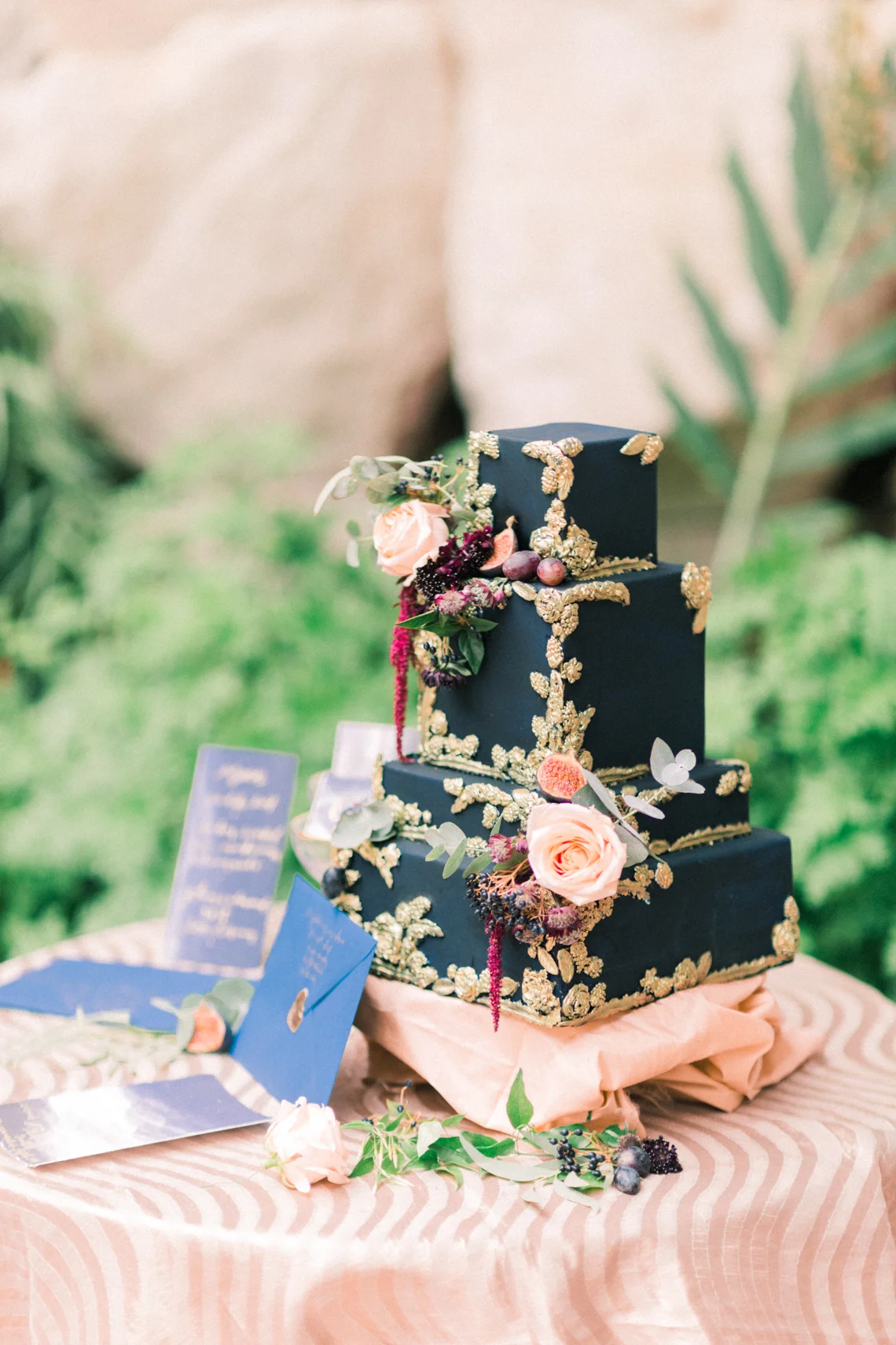 I absolutely love square cakes. Original and elegant in design, this navy, gold and blush cake by The Custom Cake Boutique is a perfect show stopping centrepiece.