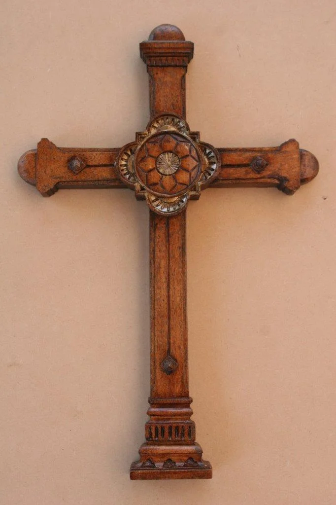 2Gabriel-McKeagney-Cross.JPG