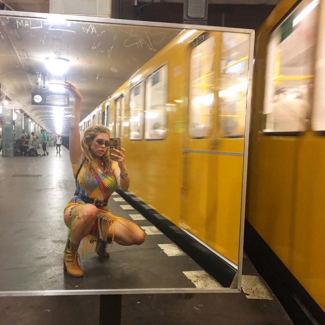 ICH BIN ZUR&Uuml;CK BERLIN🌻🌻🌻This is the ubahn content you&rsquo;ve all been waiting for @bvg_weilwirdichlieben🚧🔥💛
&bull;
Berlin i am back. 🌈🌈🌈And I&rsquo;ve been back a week and SO much has happened.  From fusion to, @wearitberlin , to @ber
