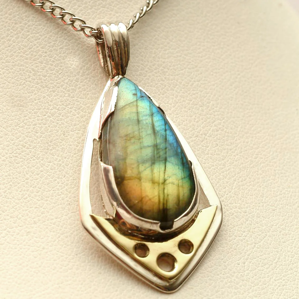 Teardrop Labradorite Pendant