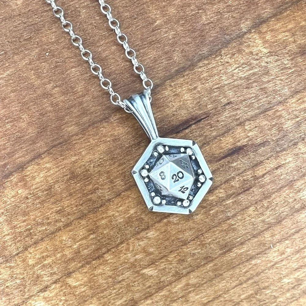 04-sterling-silver-d20-die-gamer-pendant-side.jpg