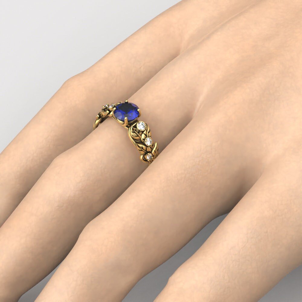 07-gold-celtic-engagement-ring-1-carat-whim-lifestyle.jpg