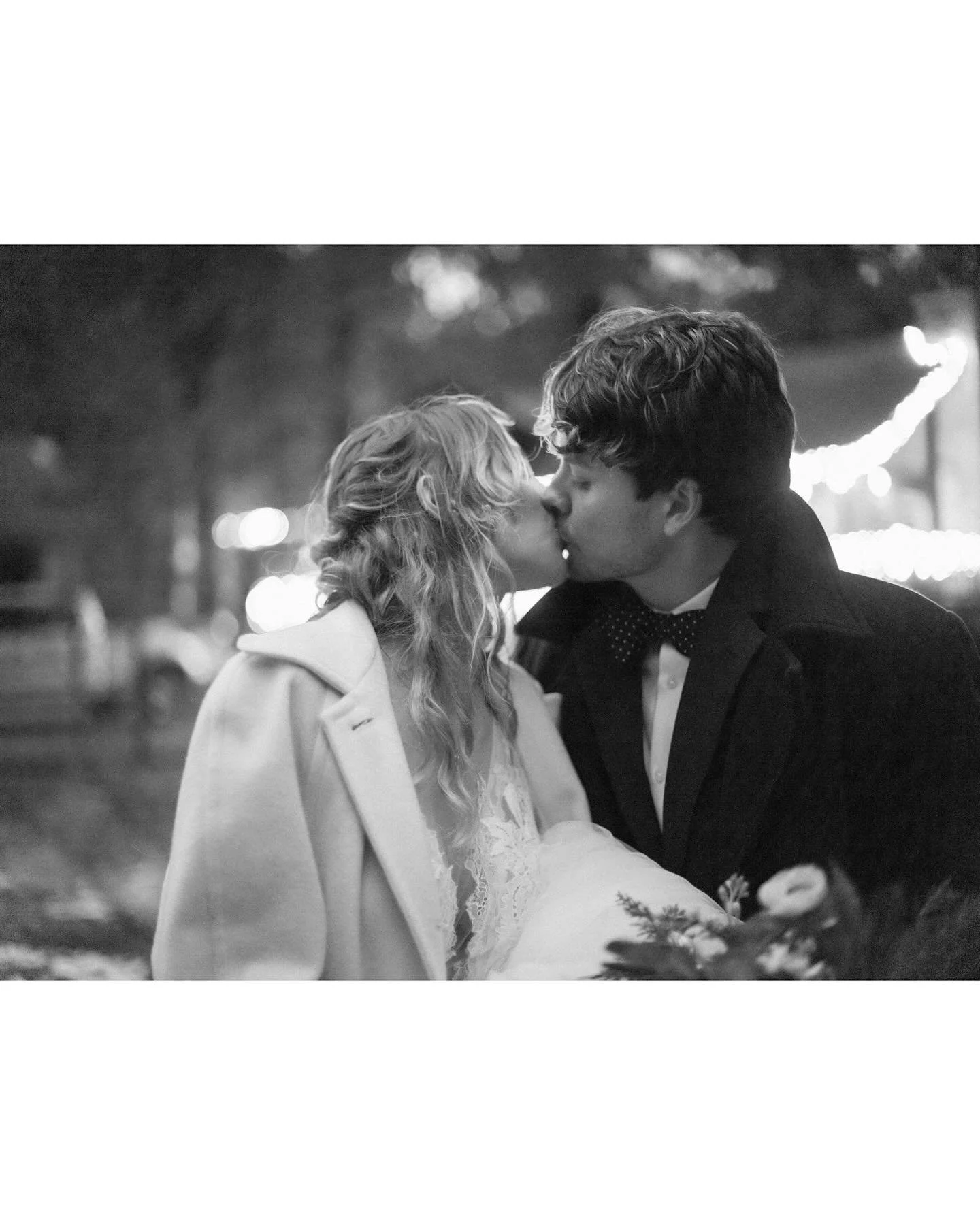 A dreamy, winter wedding in Arizona with Savannah and Drew. I&rsquo;ll never be over how special this day was and still is. 

Dress: @bellalilybridal