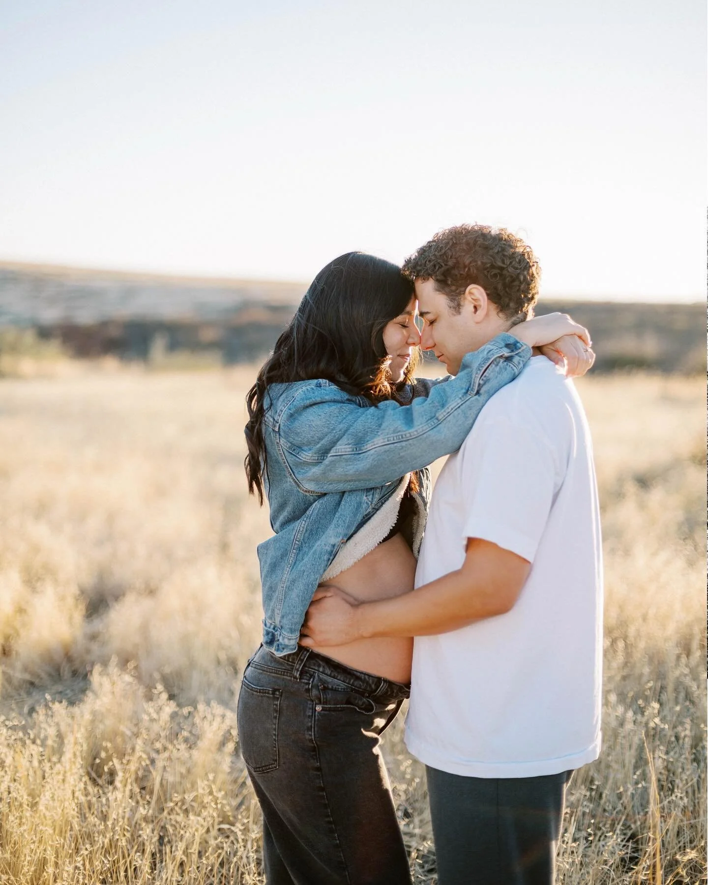 It is so amazing being invited back into my clients lives to document new moments and milestones. Especially when it&rsquo;s a beautiful mama and her partner waiting to bring their baby earthside 💫✨