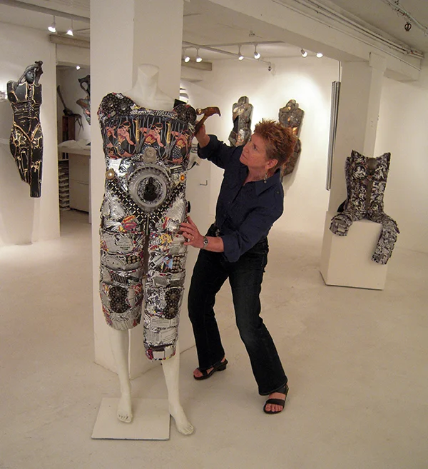 Gallery Hours: Mon.-Wed.: 10 am - 5 pm Thursday: 10 am - 8 pm Friday: 10 am - 5 pm Saturday and Sunday: 12 pm - 4 pm