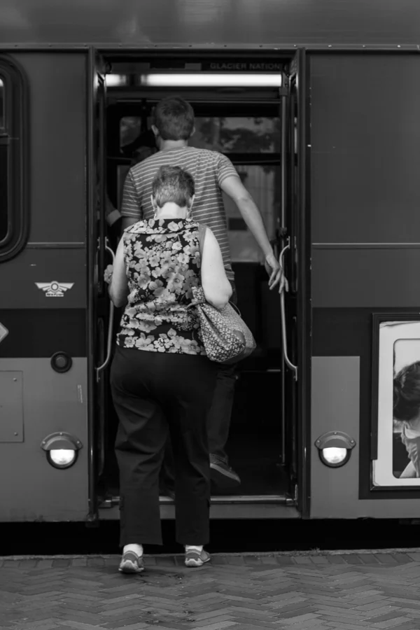 BusSideDoor.jpg