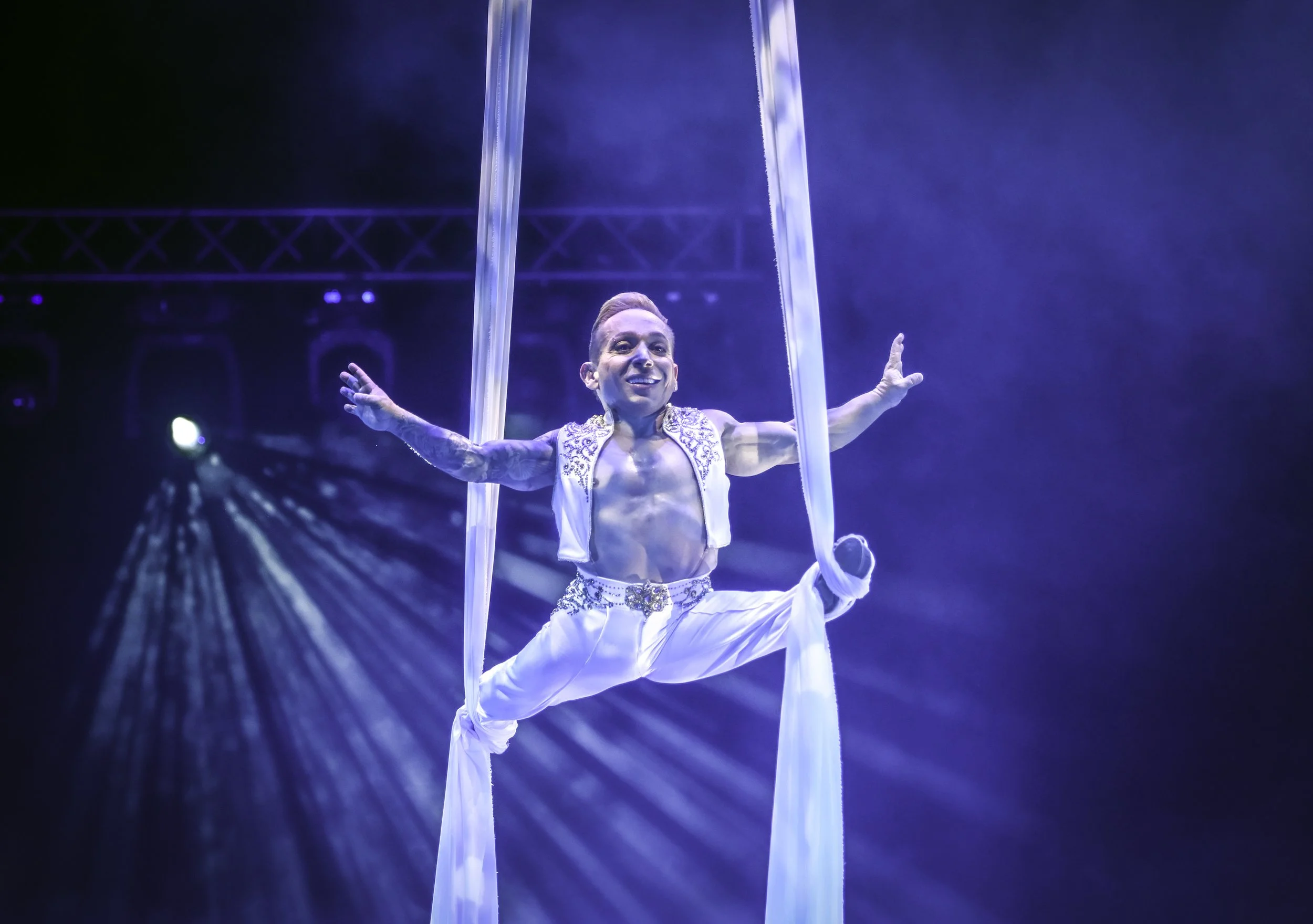 WONDERLAND_Nov23_2025_SHOW_4_TEB_030-BSBsm.jpg