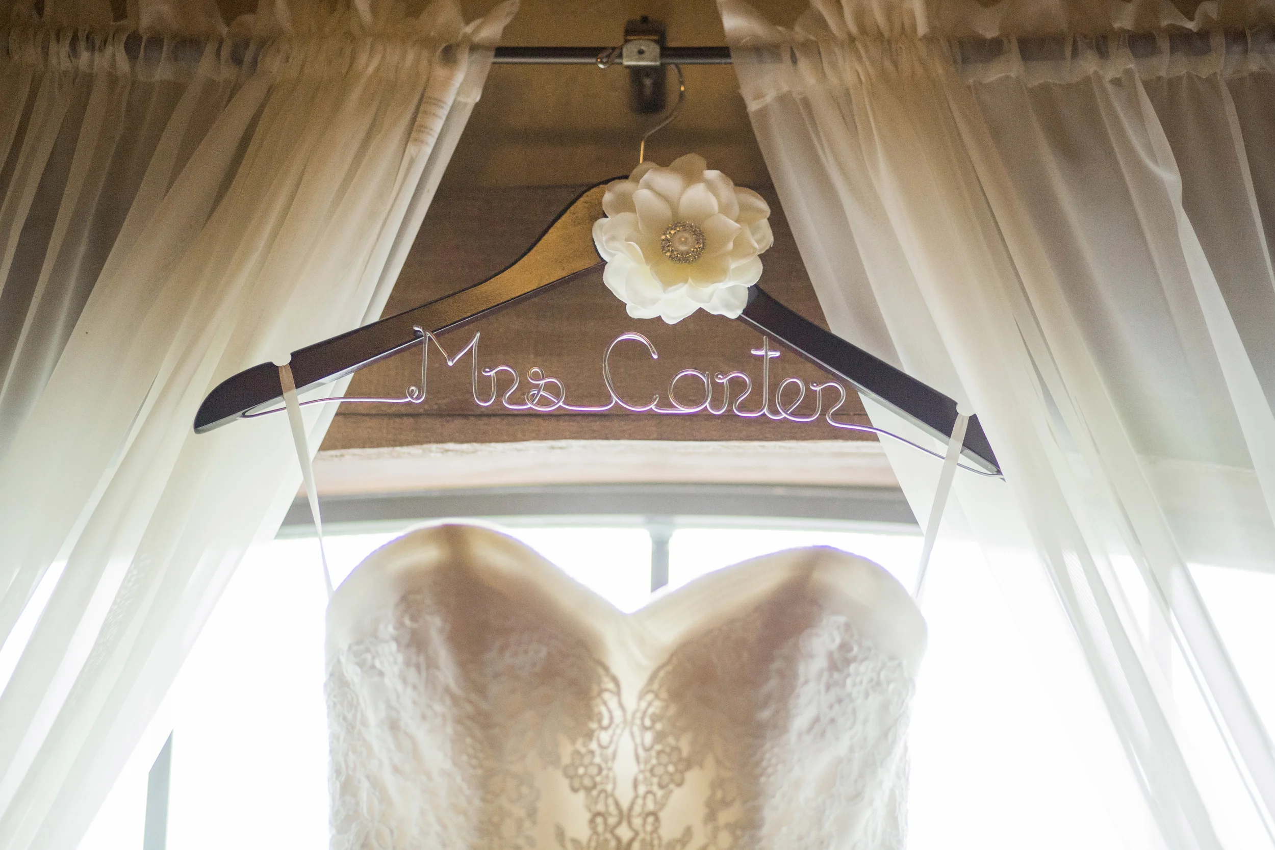 Personalized Name Hanger for Wedding Dress