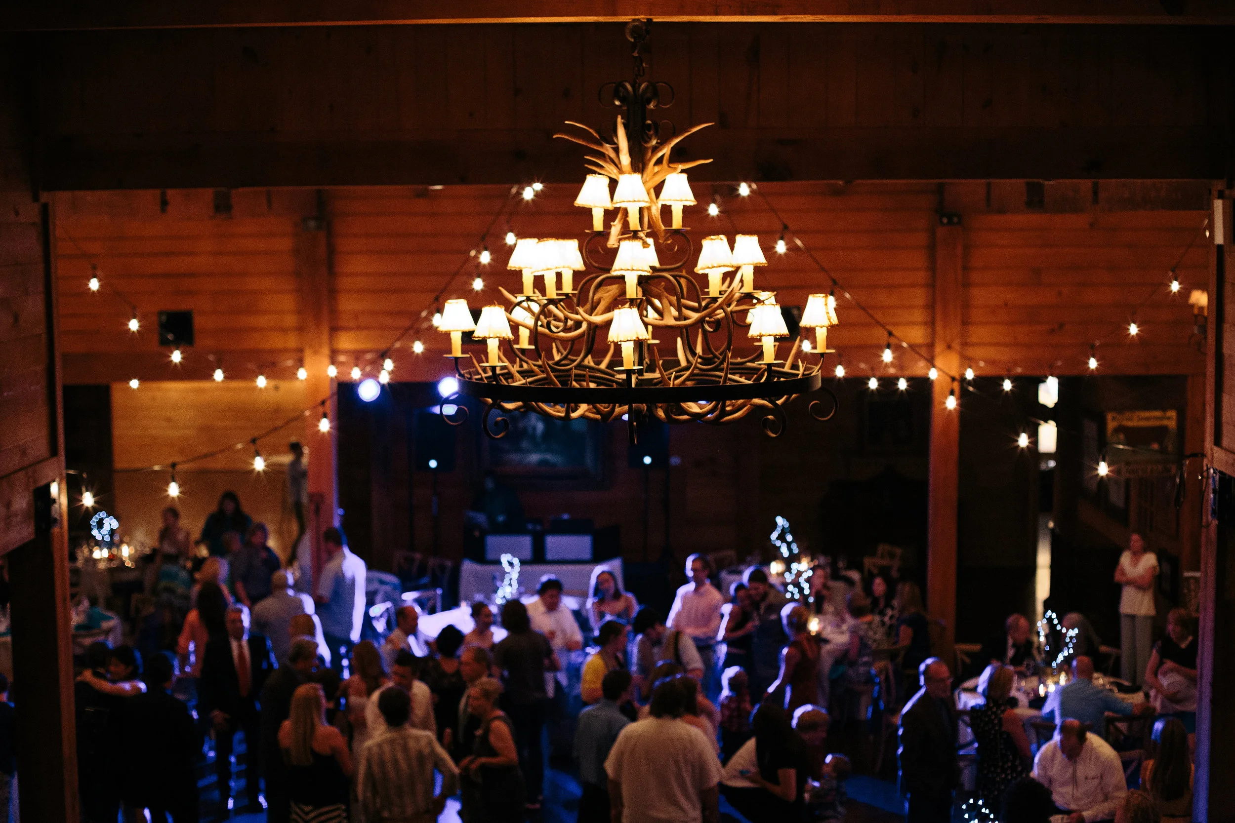 Classic Oaks Ranch Barn Reception