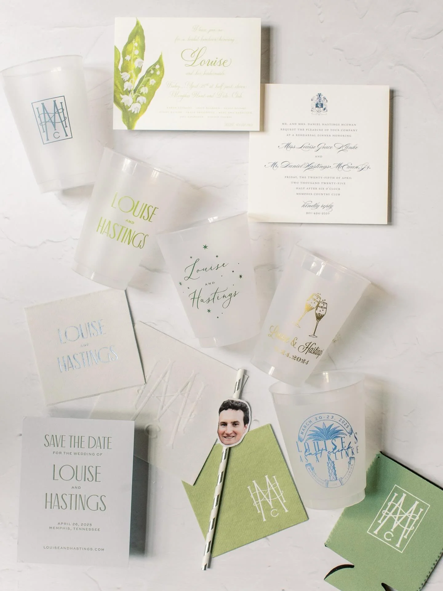 When the bride shares your love of paper details&hellip; and creatively designs her own monogram and @stovallcollection brings it to life. 🩵💚🤍