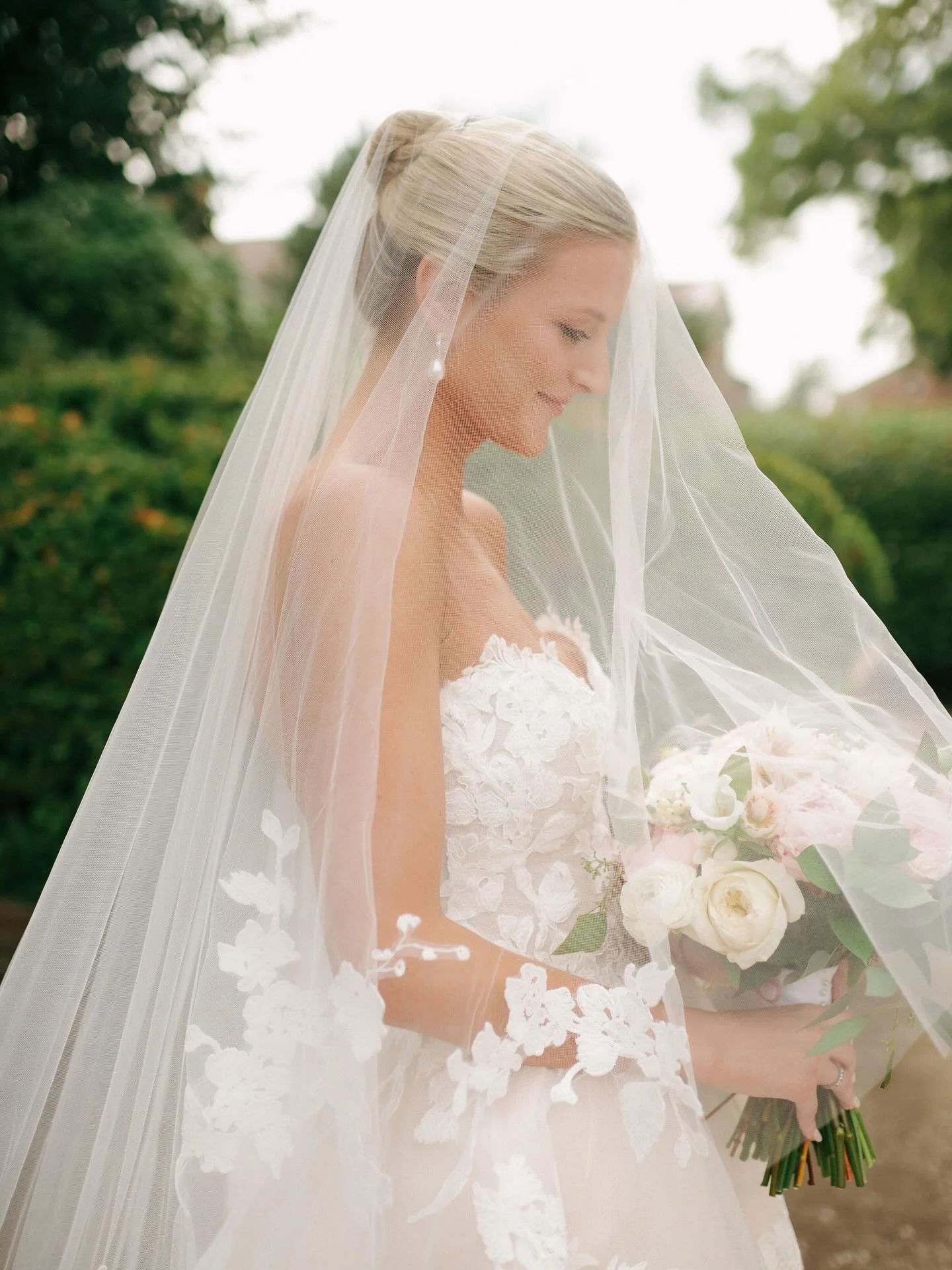 Early sneak peeks&hellip; tgif indeed! Thanks, @jennblackburnphoto