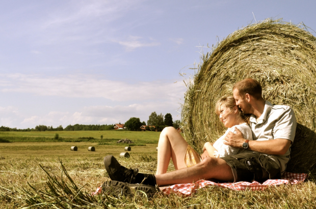 Överraskade Oskar med en picknick under hans sista timmar på åkern innan vi tog sommar. Ännu är den dock inte slut!