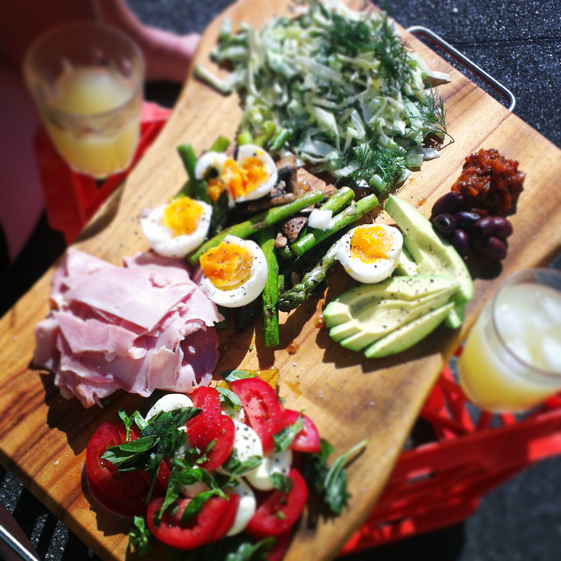 Hi guys!! Welcome to my blog!! Here you'll find an array of random posts (mainly about food), so if you're a bit of a foody & would like to see where I like to eat out, what I do in my spare time, or what I've been up to work-wise, make sure you keep coming back for more! Click the right arrow to begin...