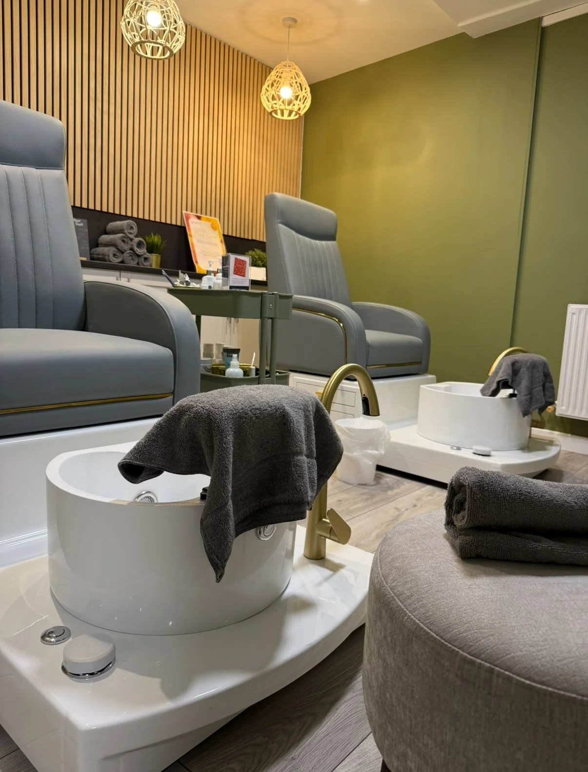 Sleeping Beauty pedicure salon