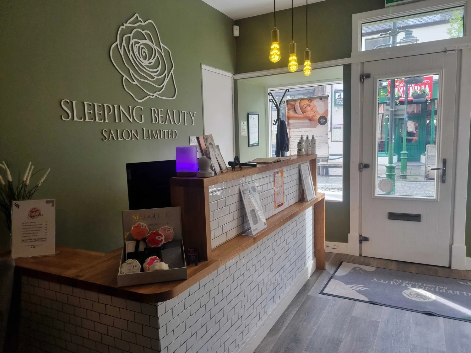 Inside Sleeping Beauty Fort William salon