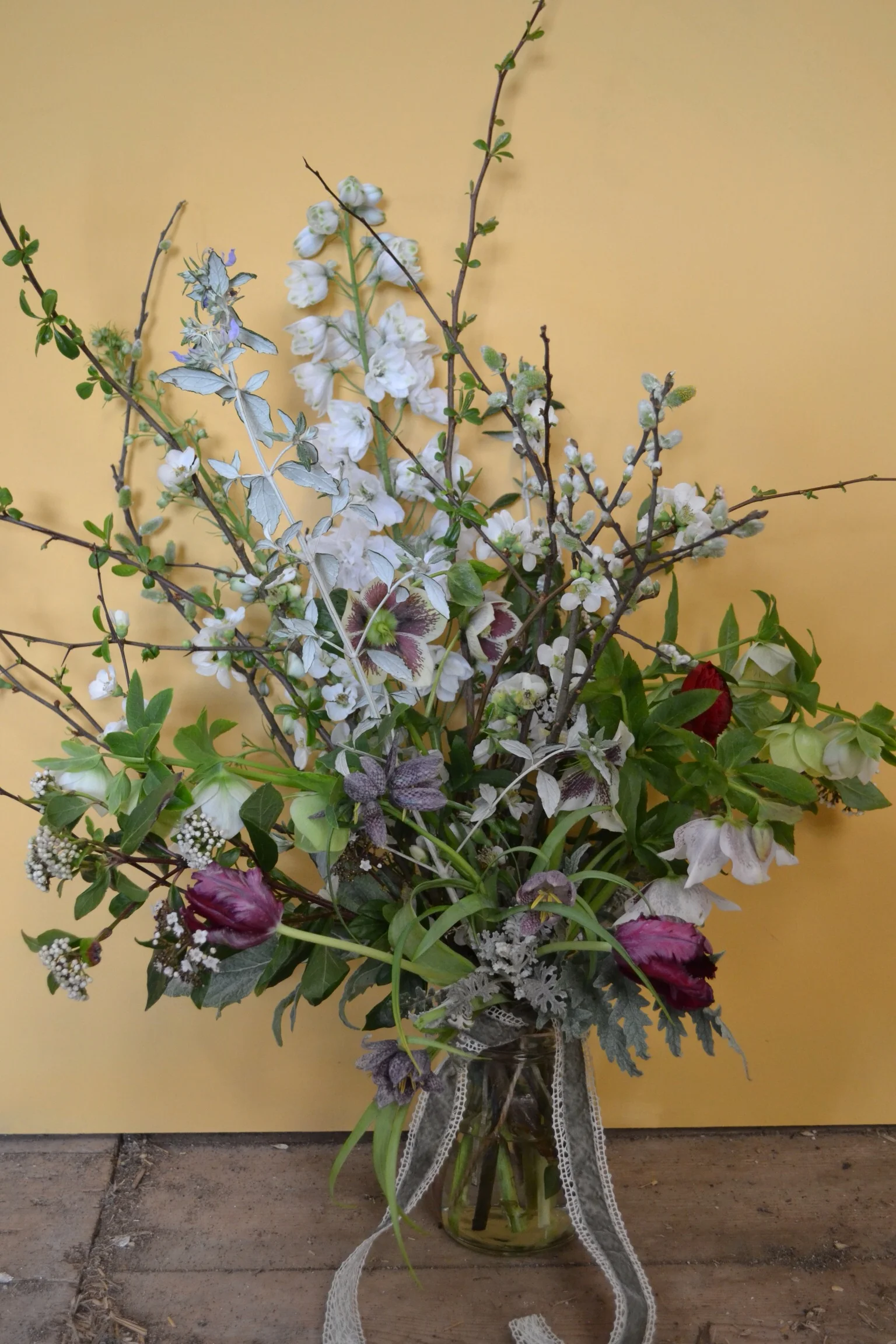 Escential Blooms