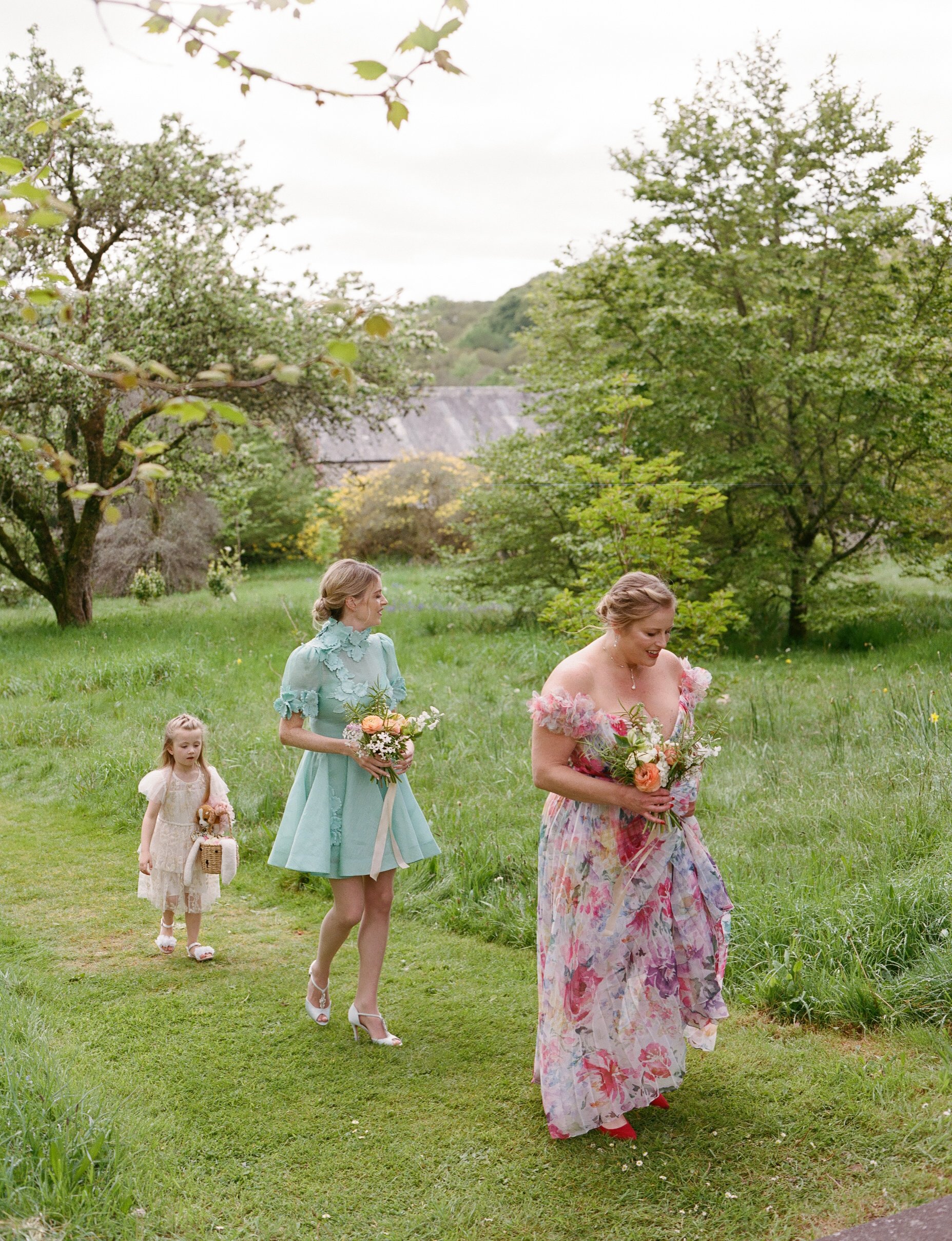 Bridesmaids in the Dorothy Garden 