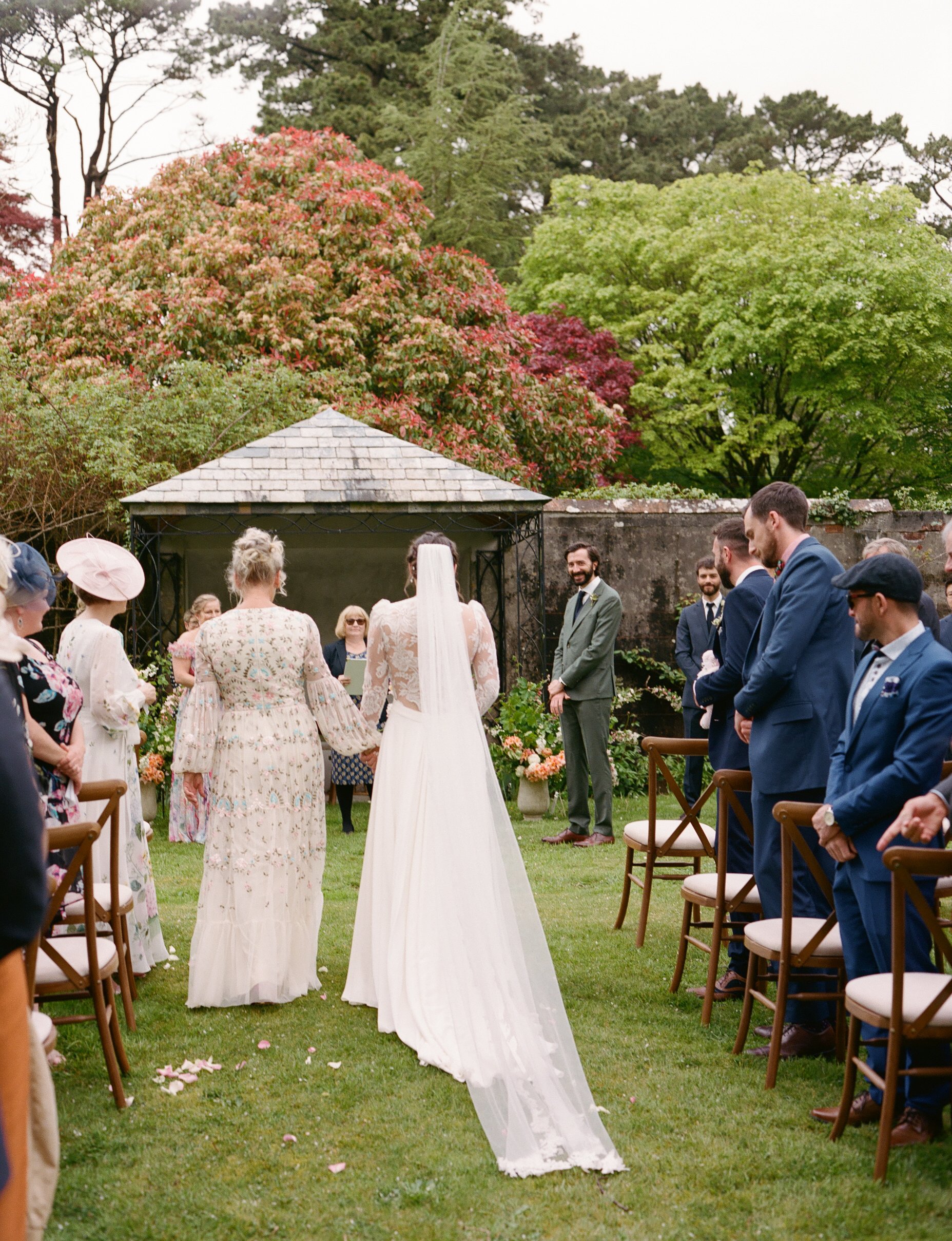 Weddings in the Dorothy Gardens