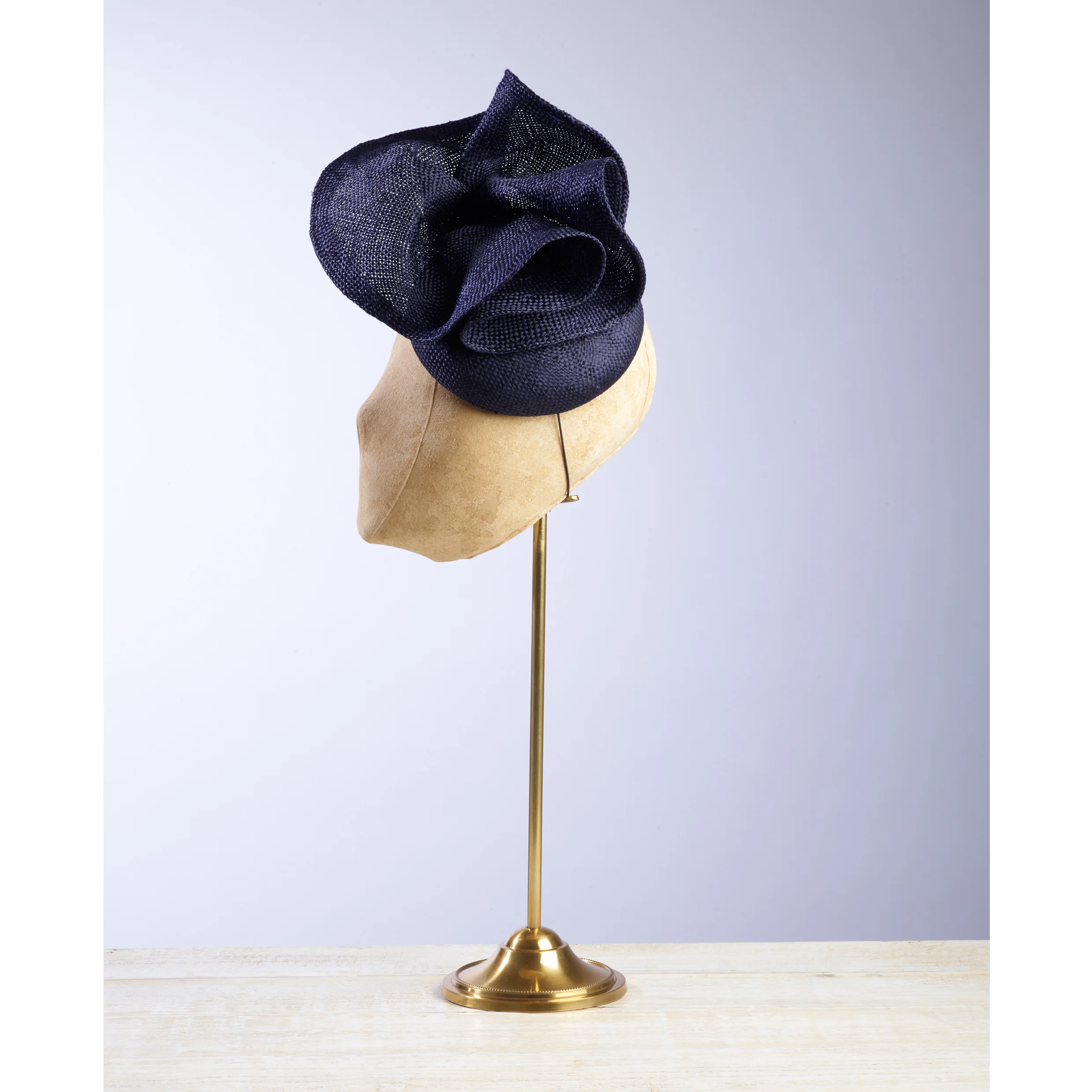 W_Volute_navy_side.jpg