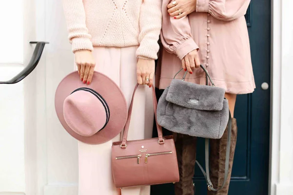 Belle-Bunty-London-Fashion-Bloggers-street-style-nude-retro-outfits20161116_09.jpg