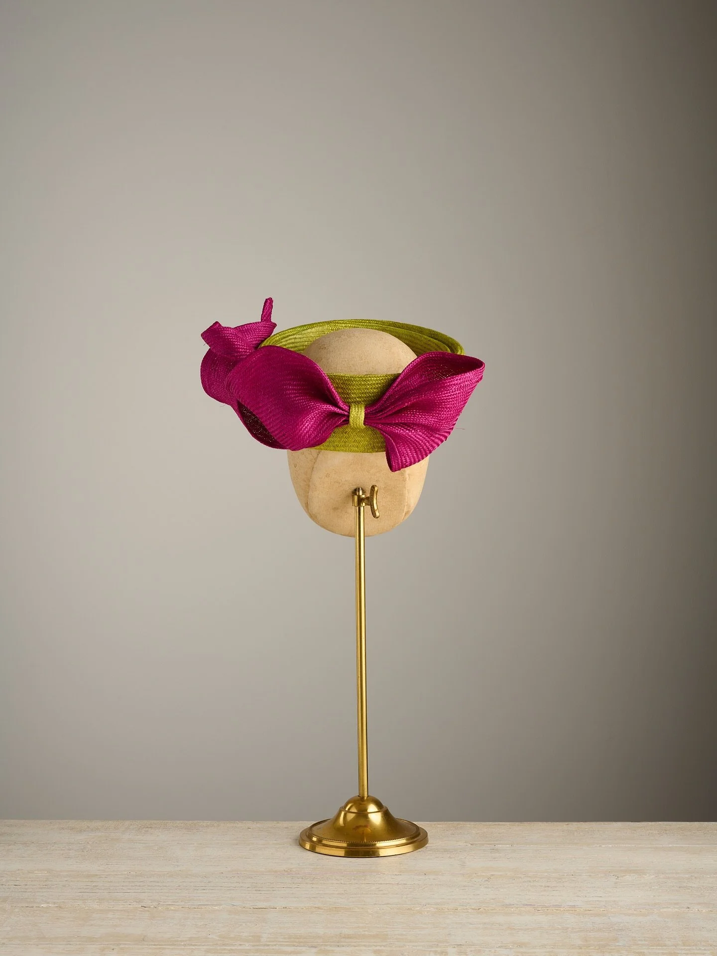 PINK &amp; GREEN 🩷💚
Forever my favourite combo - whatever the shade.

These 5 pieces are from our new Confiserie collection, and as always, they can be made in your choice of colours ✨

Studio is getting busier so now is the time if you&rsquo;ve go