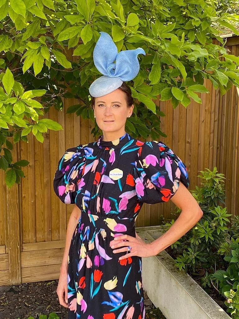 💙🫐🧵🩵

4 weeks to go @ascotracecourse 

This week a look back at some favourite blue hats! We still have lots available for hire so please do touch base if you need a hand finding the perfect piece 👒 🎩 

#royalascot #hathire #handmadehats #racin