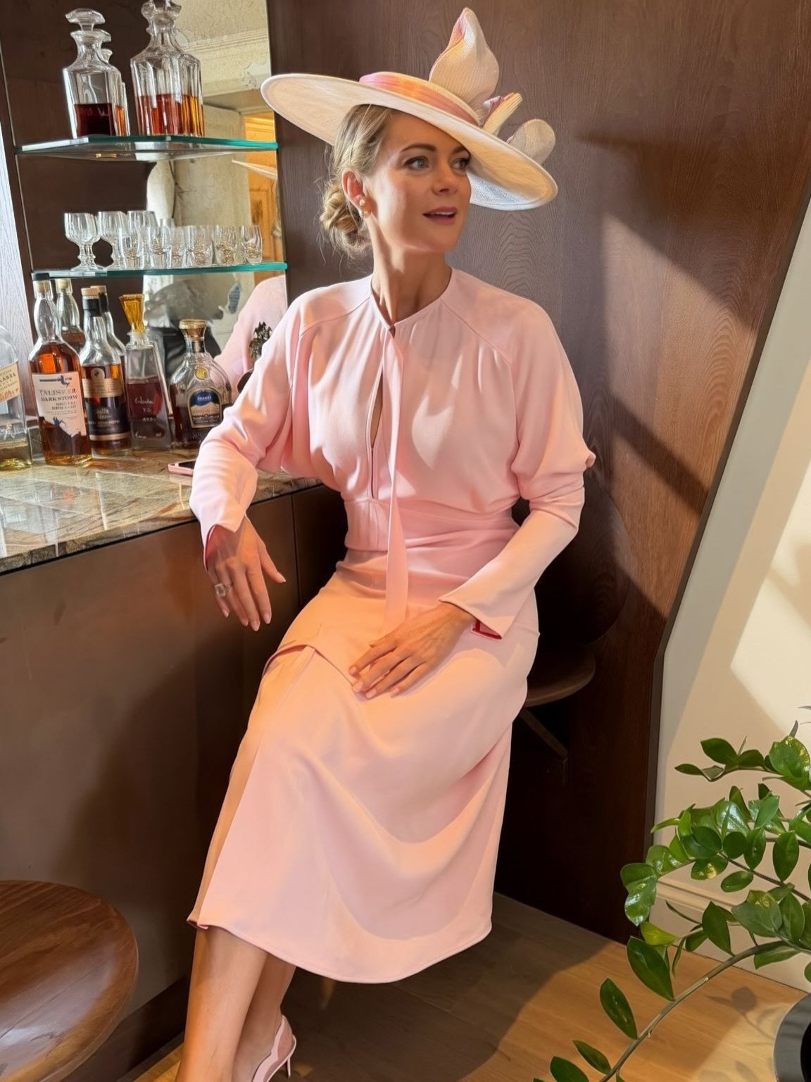 WEDDING GUEST 💕
&ldquo;Wow, what a huge success! I had so many compliments and adored wearing your beautiful hat&rdquo;
Thank you so much Maddie @laagencyhomes for these beautiful photos and kind words! Our Rose Lait boater is perfect on you 💕

#we
