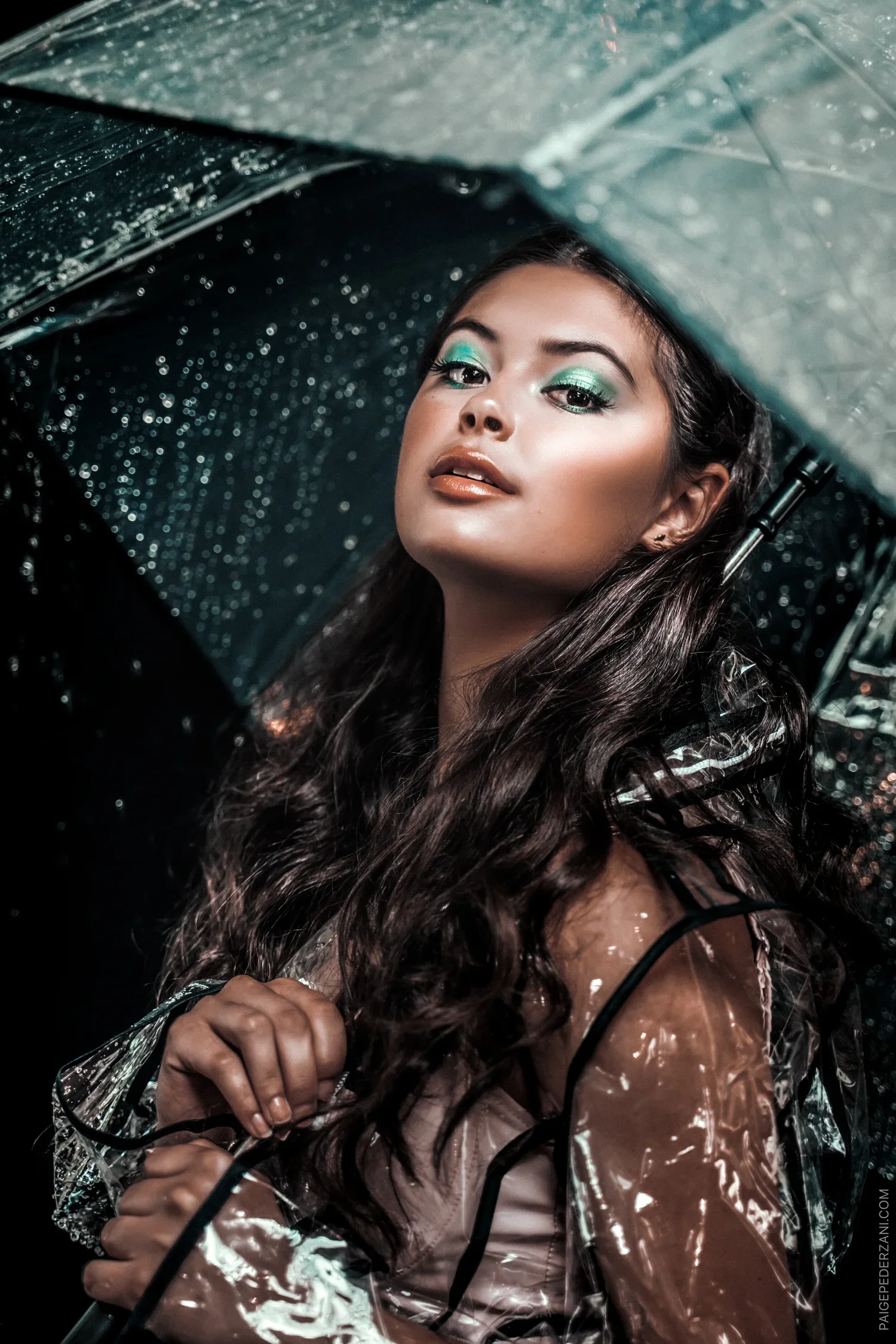 paigepederzaniphotography_sophiechabris_rainroom-7.jpg.webp