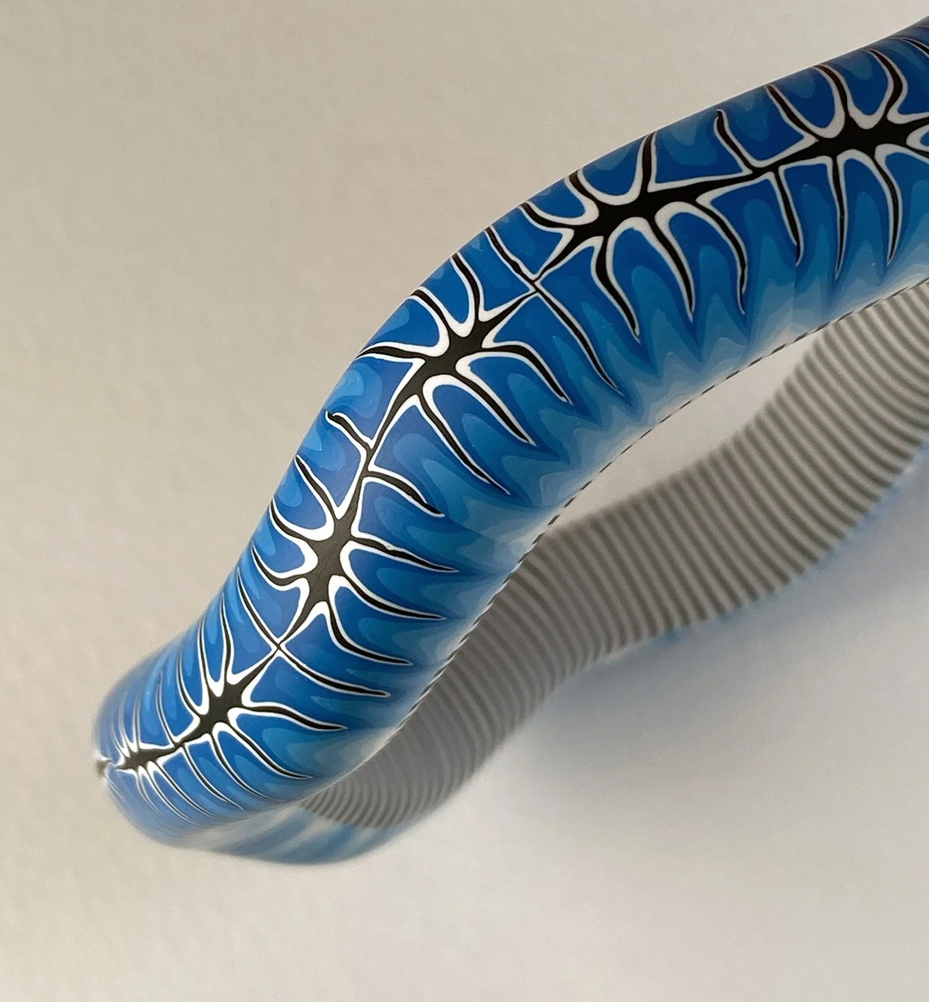 Blue cephalopod wavey bangle 1.jpg