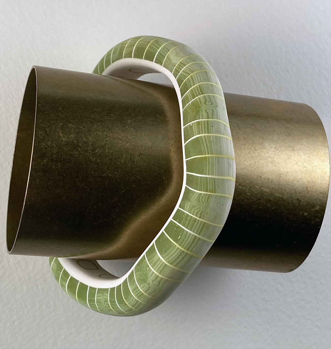 Green to White wavy bangle stripes 2.png