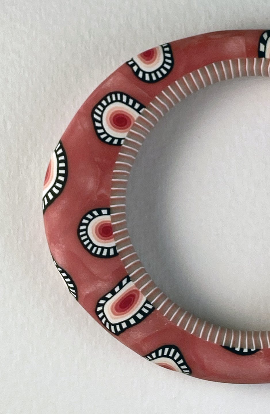 Oval bangle in pearly cranberry spots 4.jpg