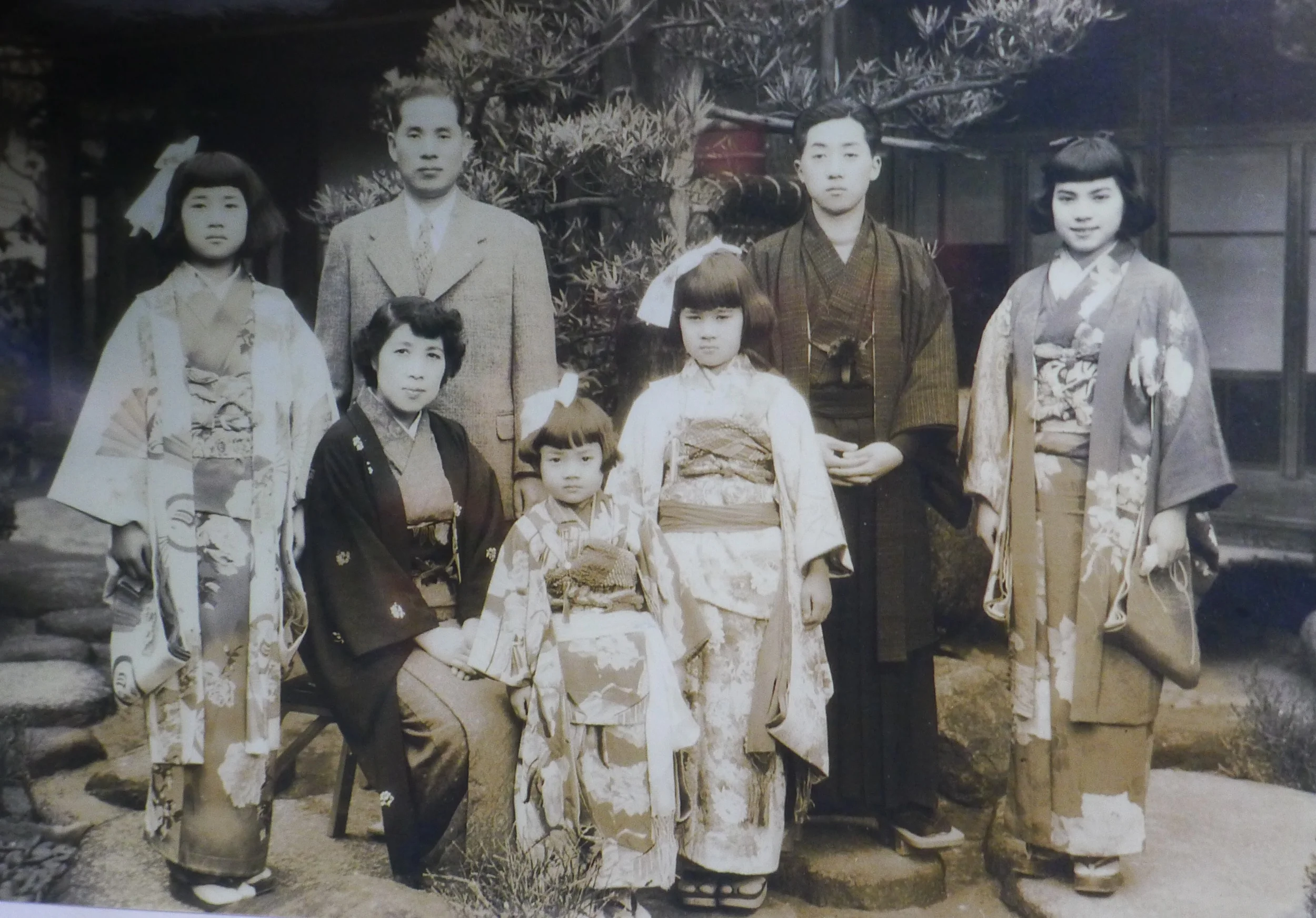 Soyoko's family, Osaka, ca. 1950